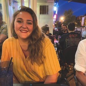 Meet your Posher, Ava